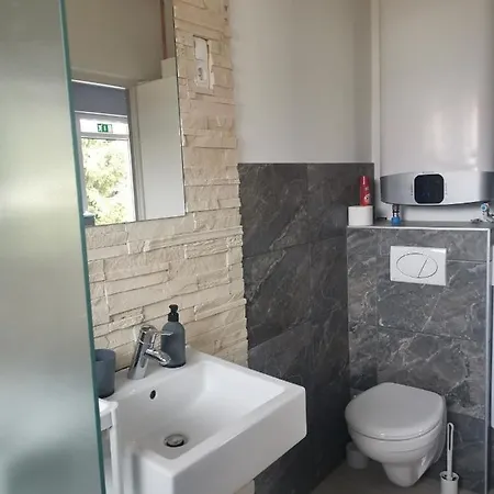 Apartmán Podlovics Tanya Panzió *