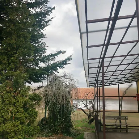 Podlovics Tanya Panzio Apartament Kemecse