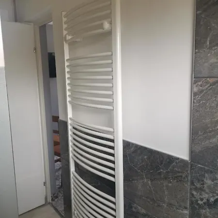 Apartment Podlovics Tanya Panzio