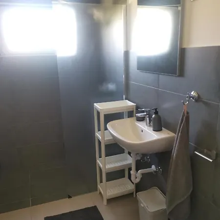 Podlovics Tanya Panzio *