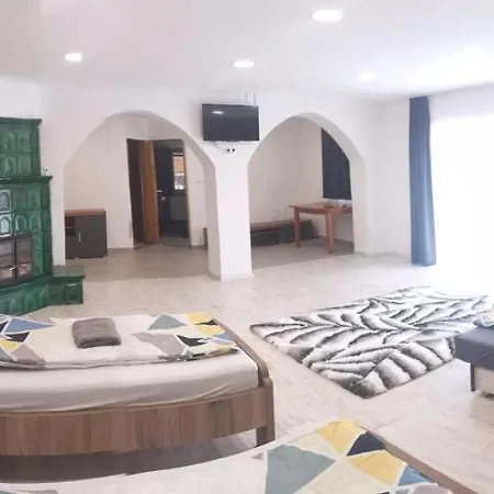 Podlovics Tanya Panzio Kemecse