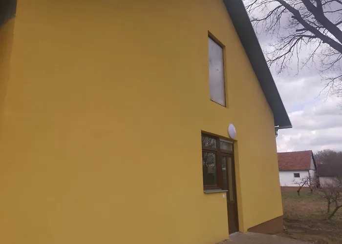 Podlovics Tanya Panzio アパート